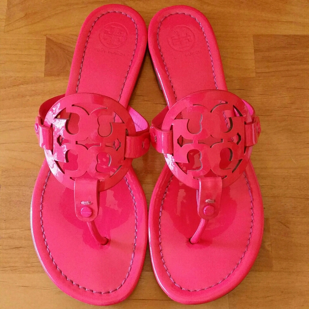 🎉HP🎉Hot Pink Millers! Tory Burch Sandals